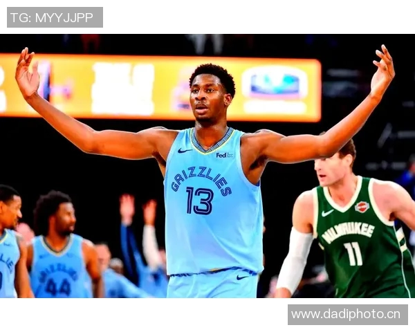 猛龙队加时赛险胜灰熊队，绝地反击创造奇迹