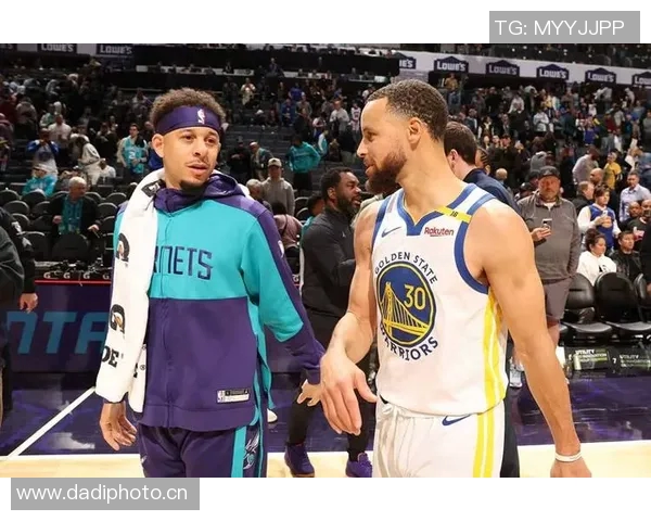 勇士成功签下大牌球员,完成5条2换1豪华交易落地俱乐部 勇士成功签下大牌球员,完成5条2换1豪华交易落地俱乐部