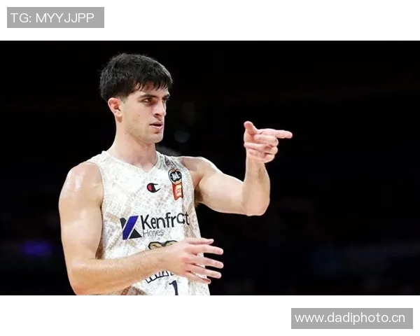 勇士顶级球星被曝酝酿转会传闻，球迷担忧未来