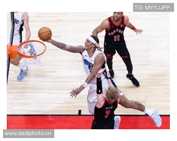 勇士不敌猛龙，吞下失利：赛场上那些未曾诉说的故事