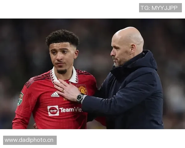 终于下课!曼联正式宣布解雇滕哈赫,球迷纷纷感慨主教练前路荆棘oceanboat34 终于下课!曼联正式宣布解雇滕哈赫,球迷纷纷感慨主教练前路荆棘oceanboat34