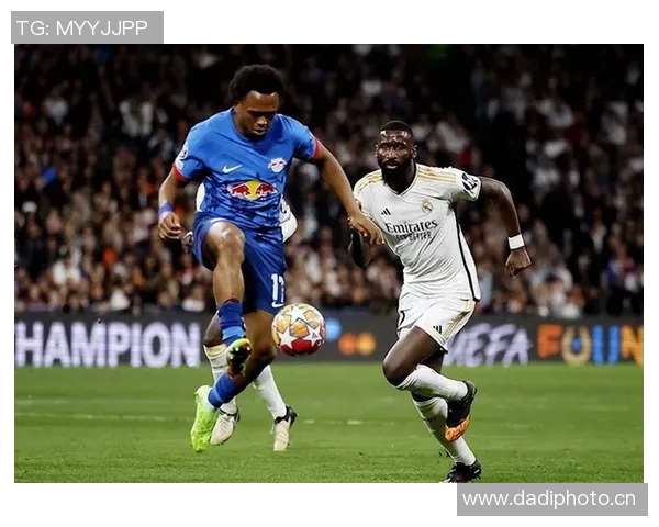 奥格斯堡逆袭！德甲赛场上力克RB莱比锡，勇夺胜利！